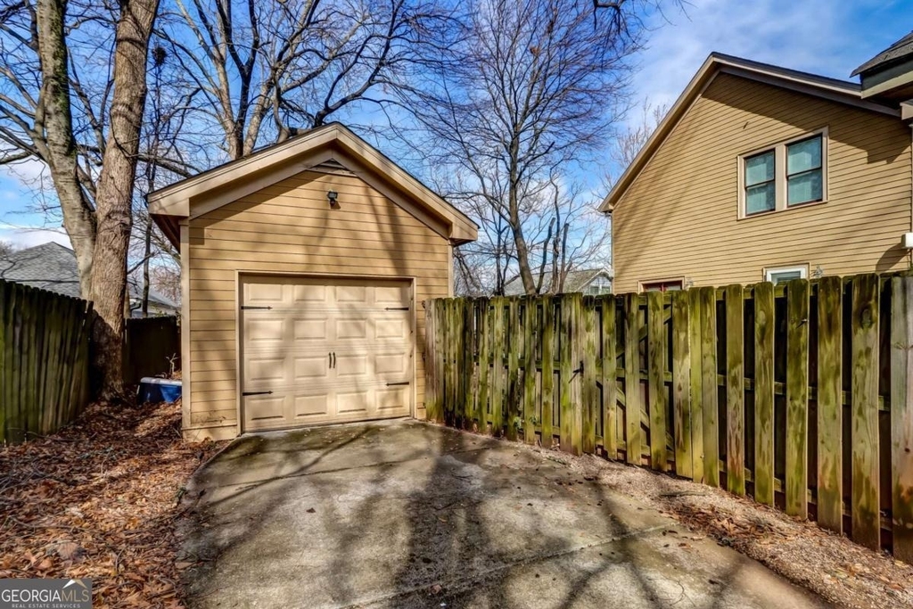 345 Chastain Street Se - Photo 25