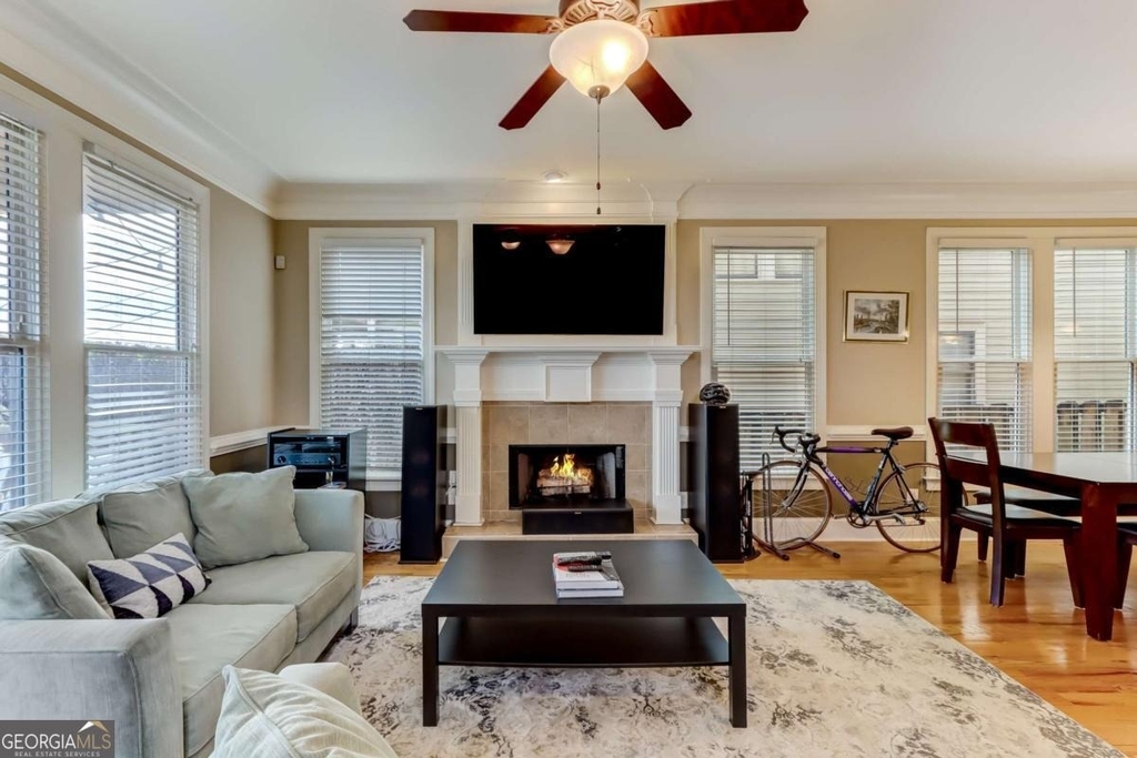 345 Chastain Street Se - Photo 2