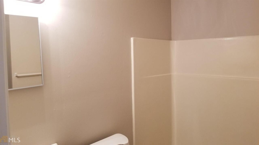 303 Cedar Creek Road - Photo 6
