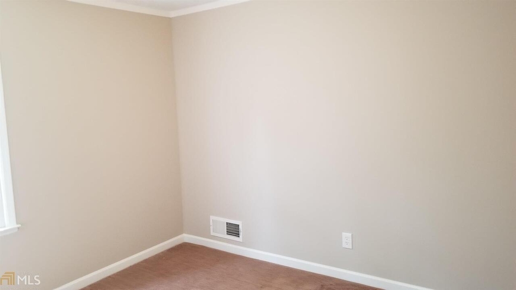 303 Cedar Creek Road - Photo 7