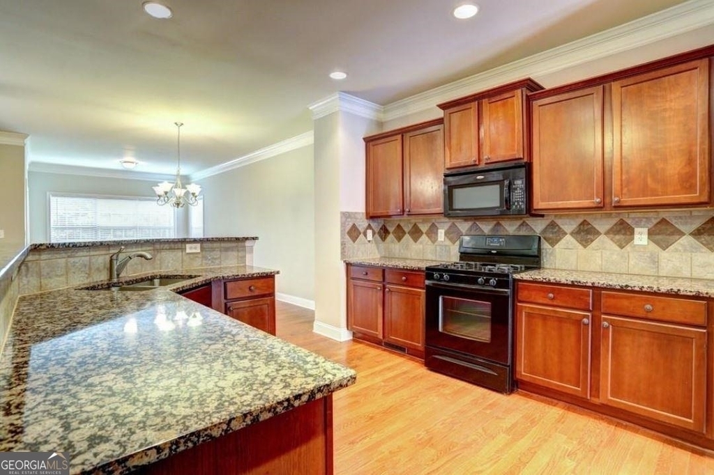 12820 Doe Drive - Photo 10