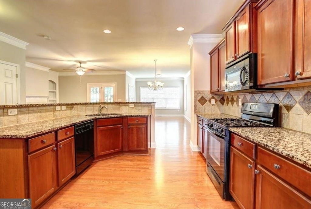 12820 Doe Drive - Photo 9