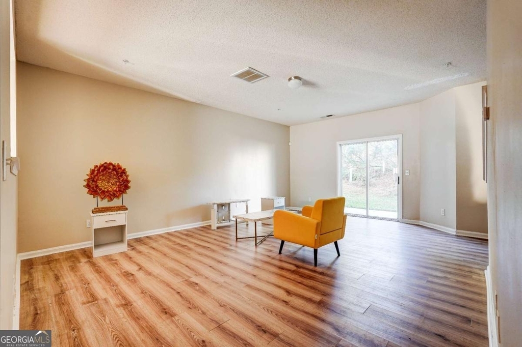 2837 Laurel Ridge Circle - Photo 3