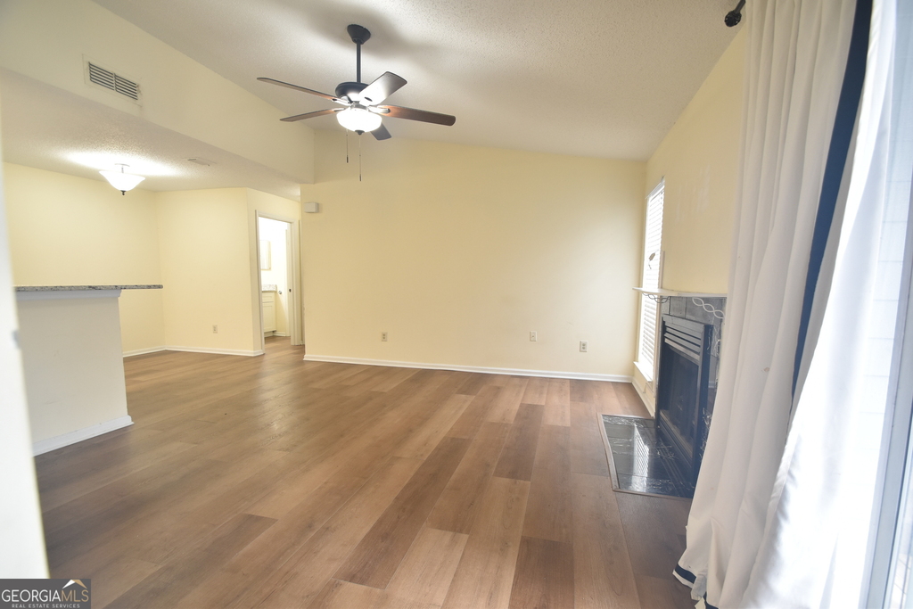 310 Granville Court - Photo 4
