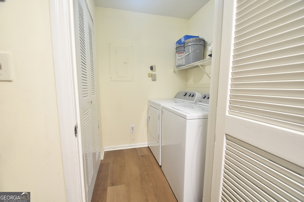 310 Granville Court - Photo 10