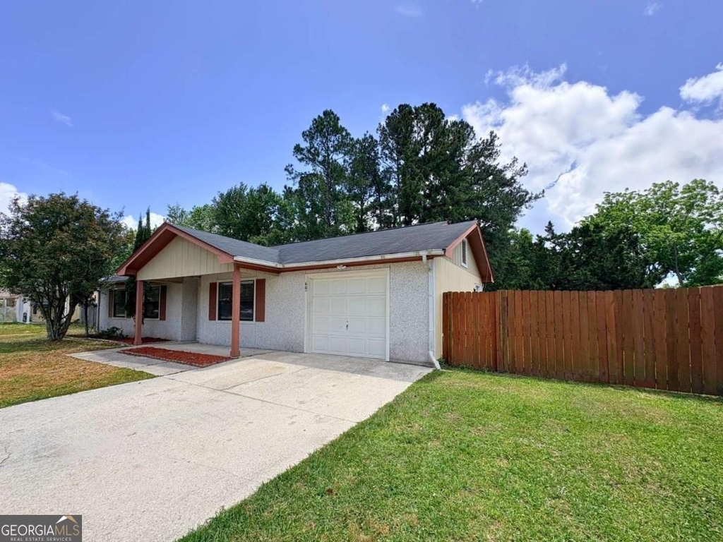 603 Plantation Village Drive - Photo 4