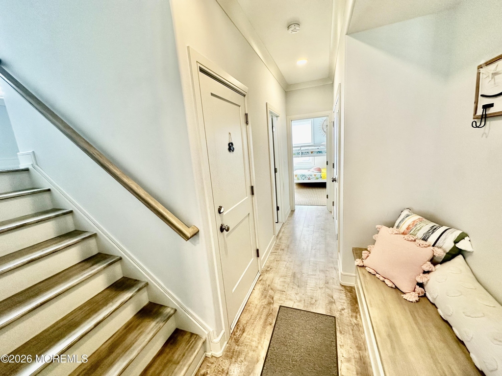 235 Sherman Avenue - Photo 18