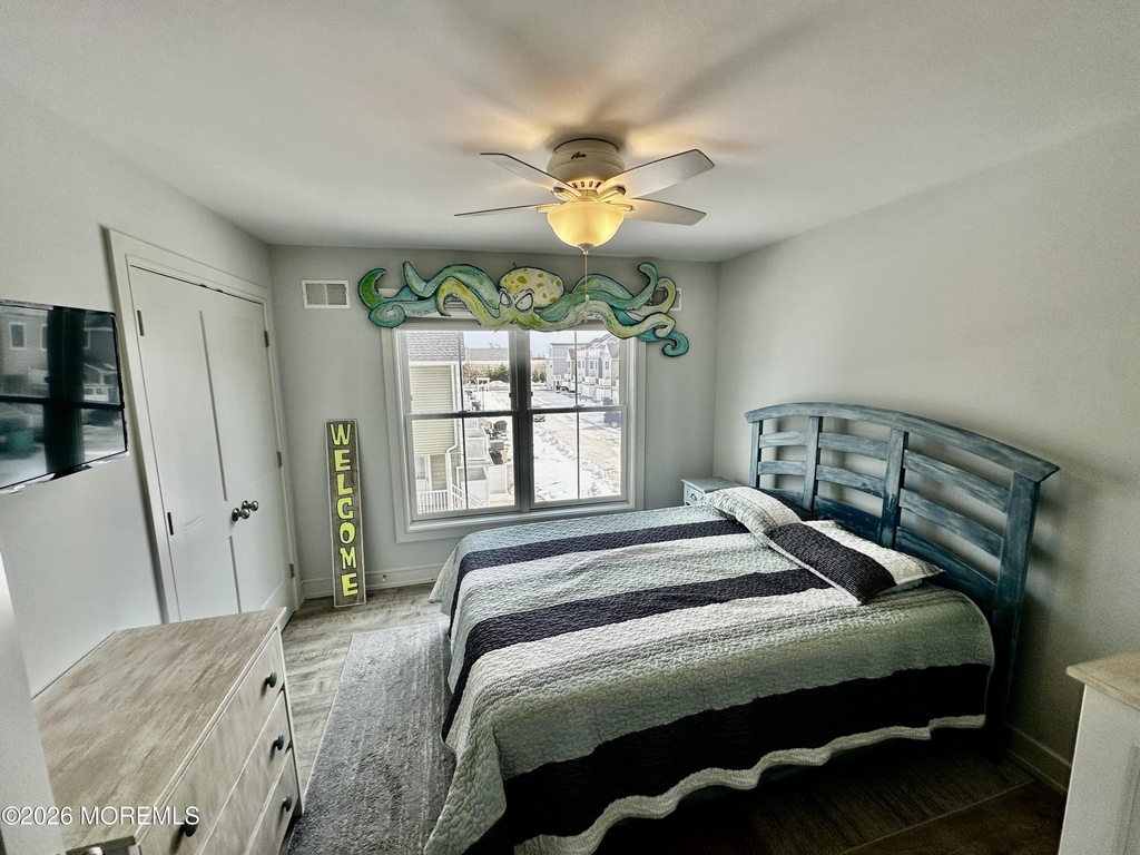 235 Sherman Avenue - Photo 15