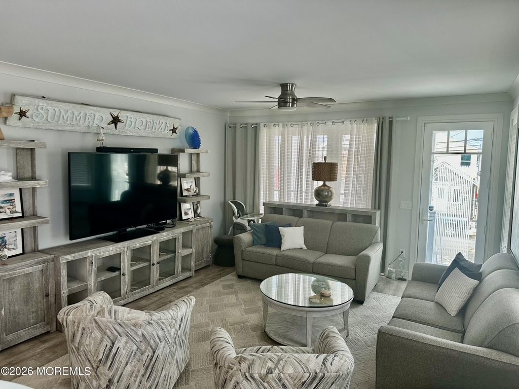 235 Sherman Avenue - Photo 24