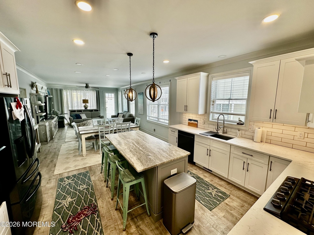 235 Sherman Avenue - Photo 21