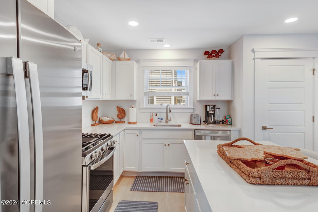 19 Cummins Street - Photo 11