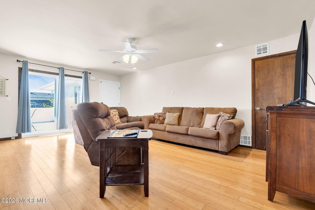 65 Grand Central Avenue - Photo 14
