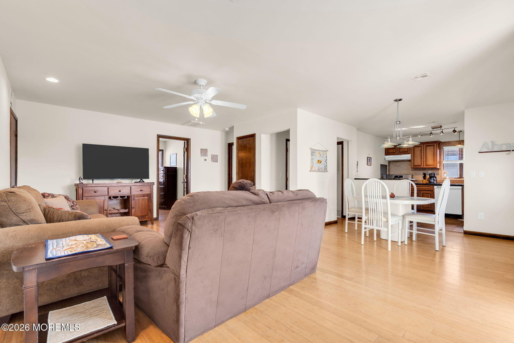 65 Grand Central Avenue - Photo 9