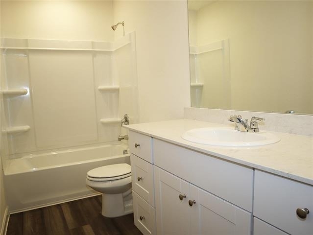 831 Lexington Lane - Photo 5