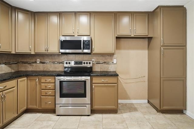 5161 Bartlett Drive - Photo 10