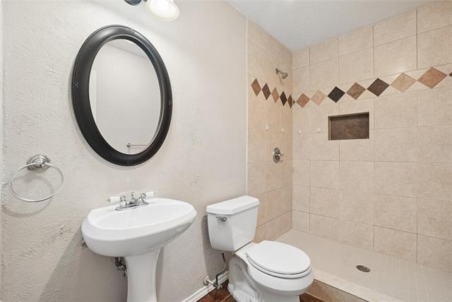 5161 Bartlett Drive - Photo 4