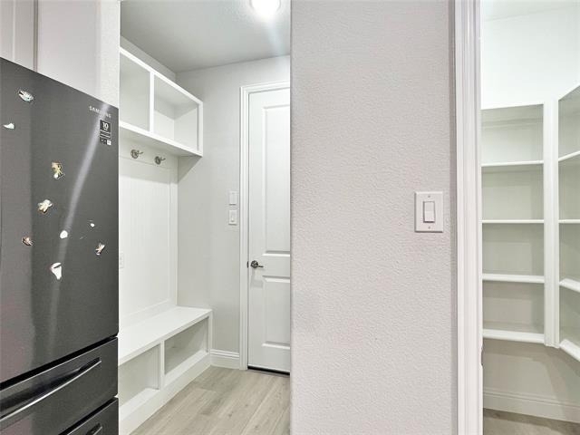 2124 Esher Drive - Photo 27