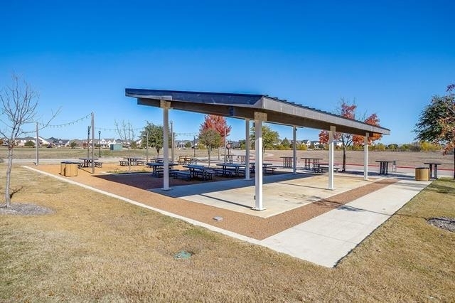14328 Capridge Road - Photo 36