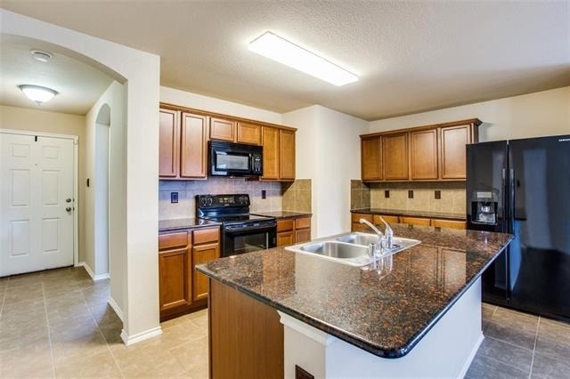 1121 Rainer Drive - Photo 3