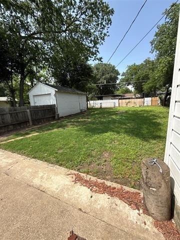 1607 Mcadams Avenue - Photo 11