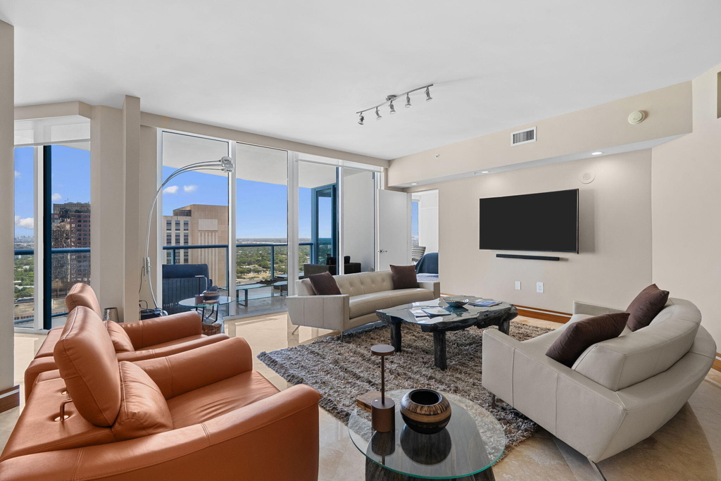 333 Las Olas Way - Photo 4
