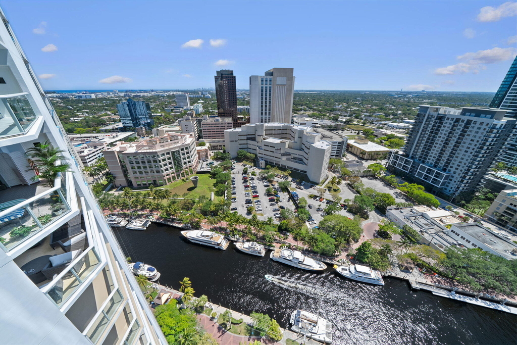 333 Las Olas Way - Photo 34