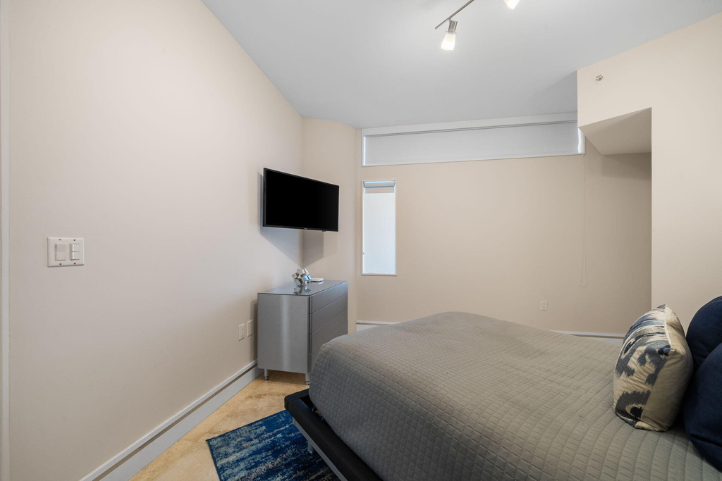 333 Las Olas Way - Photo 24
