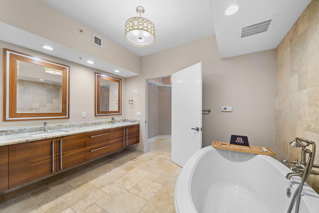 333 Las Olas Way - Photo 17