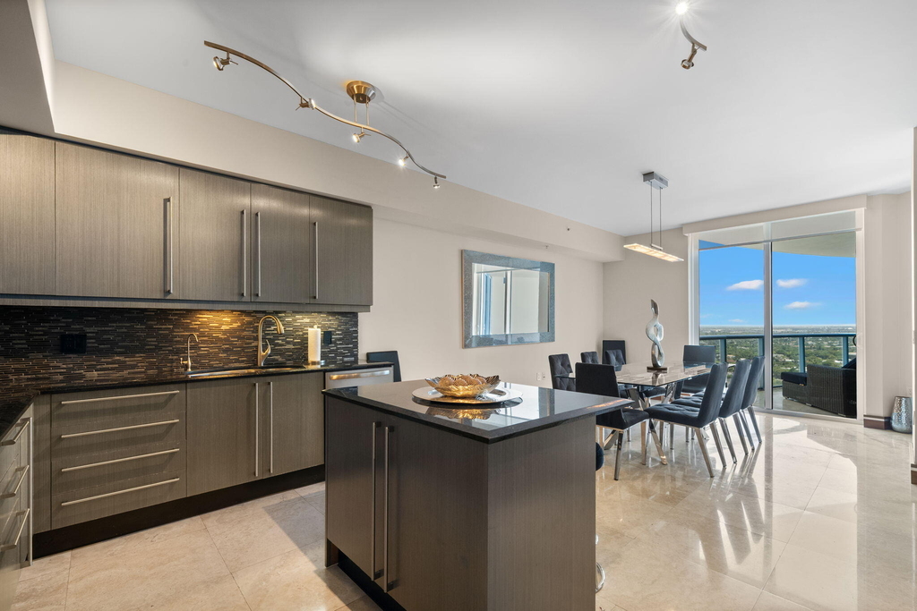 333 Las Olas Way - Photo 8
