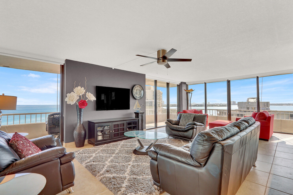 5510 N Ocean Drive - Photo 0