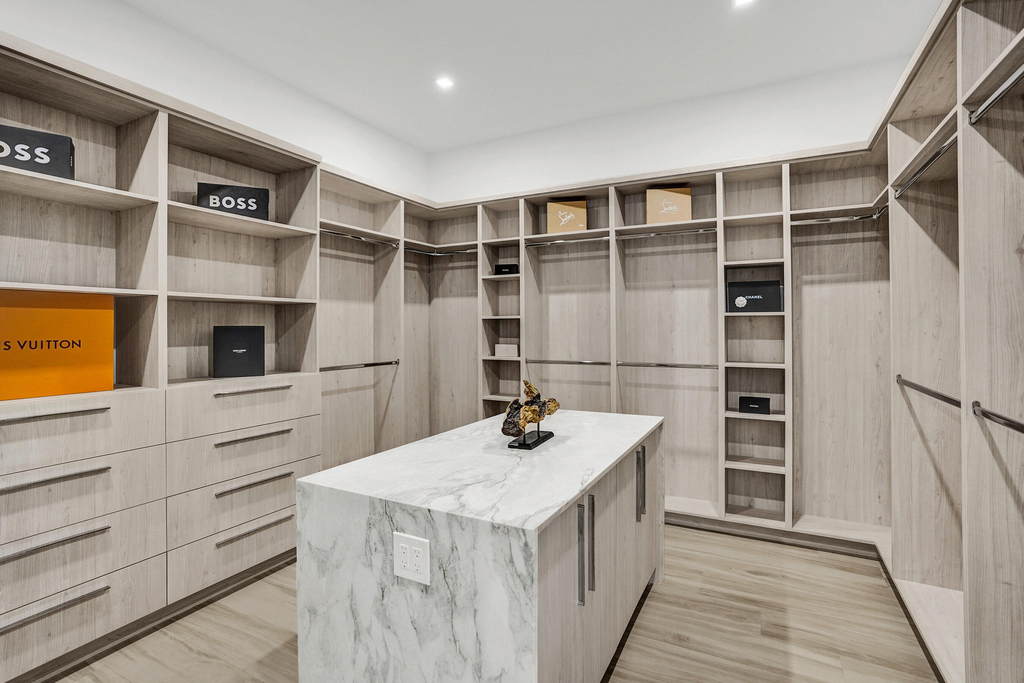 235 Ne 11th Street - Photo 49