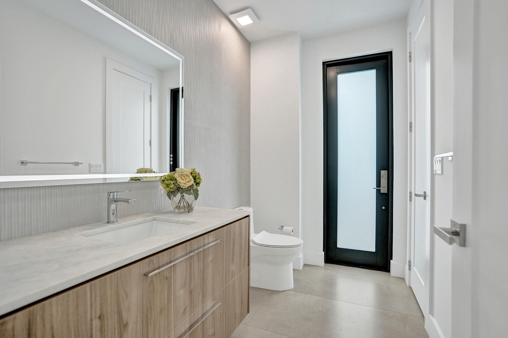 235 Ne 11th Street - Photo 4