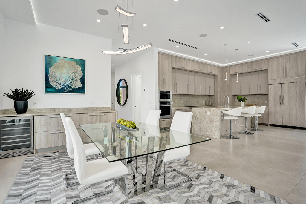 235 Ne 11th Street - Photo 7