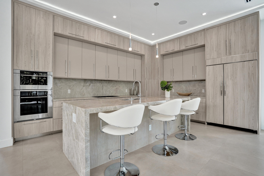 235 Ne 11th Street - Photo 10