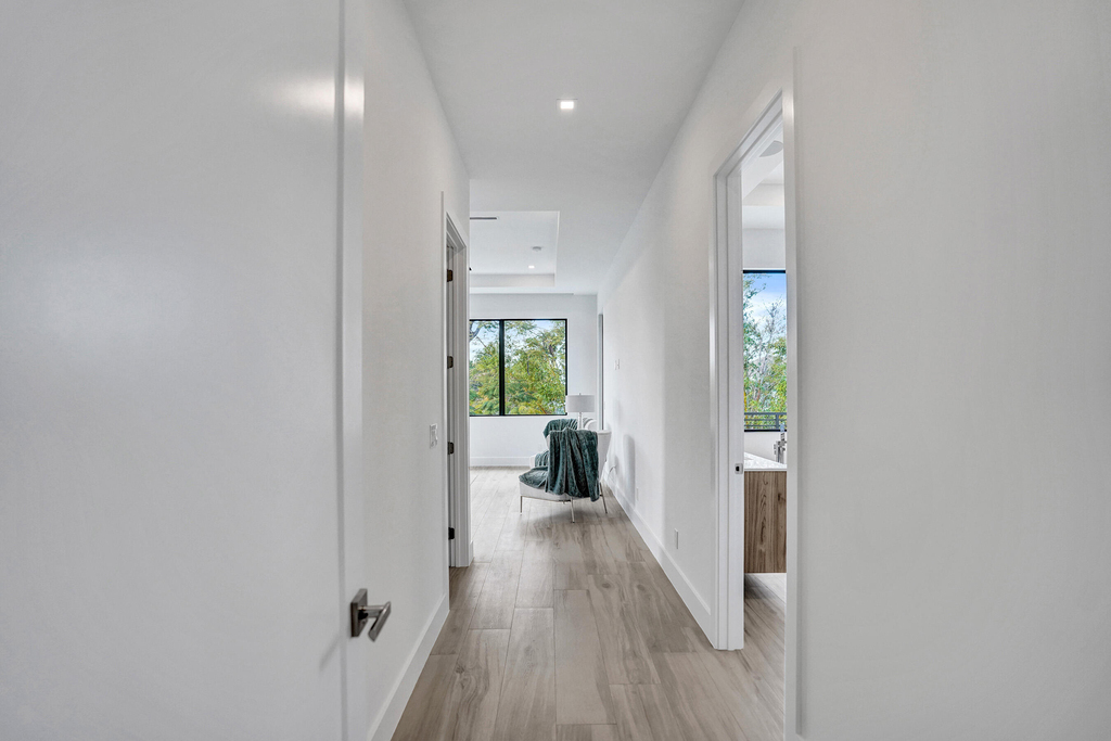 235 Ne 11th Street - Photo 41