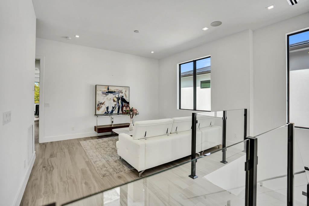 235 Ne 11th Street - Photo 31