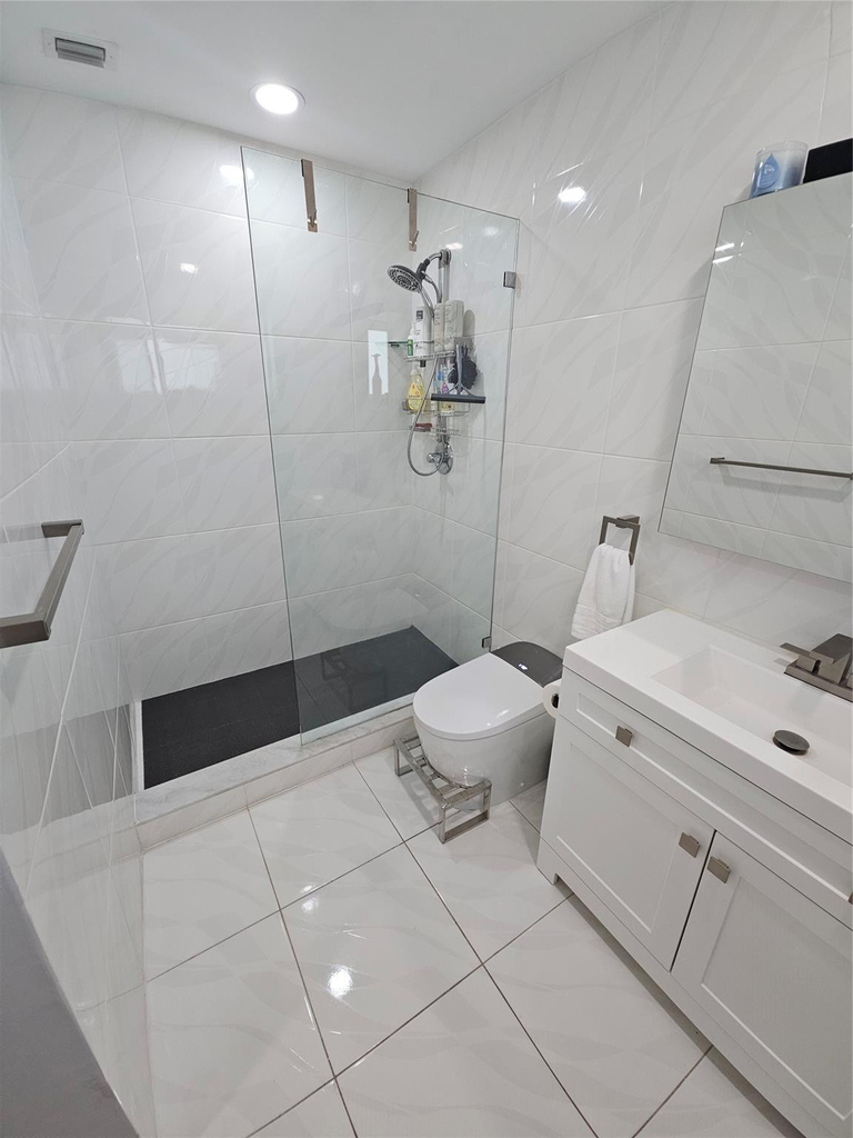 3680 Ne 16th Avenue - Photo 8
