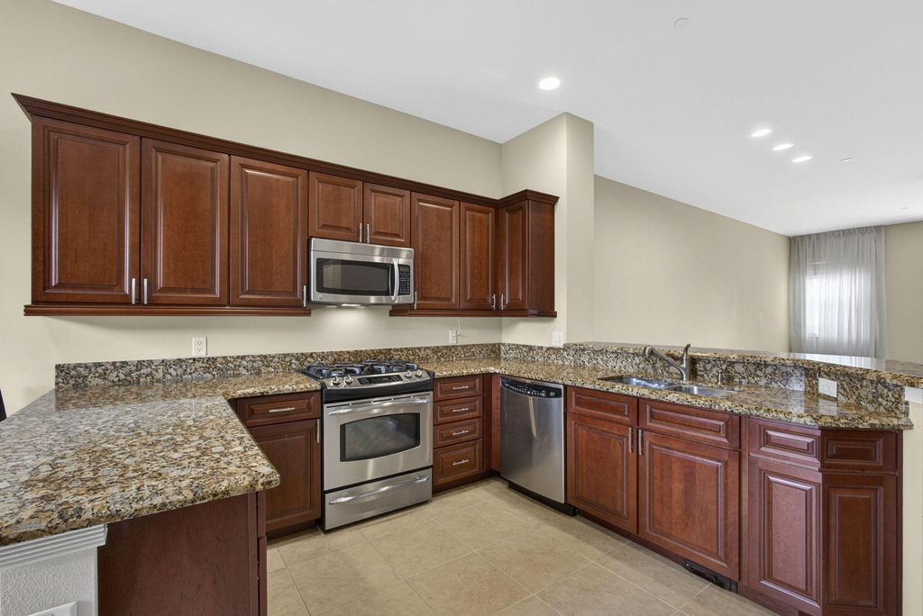 803 Del Sol Circle - Photo 9