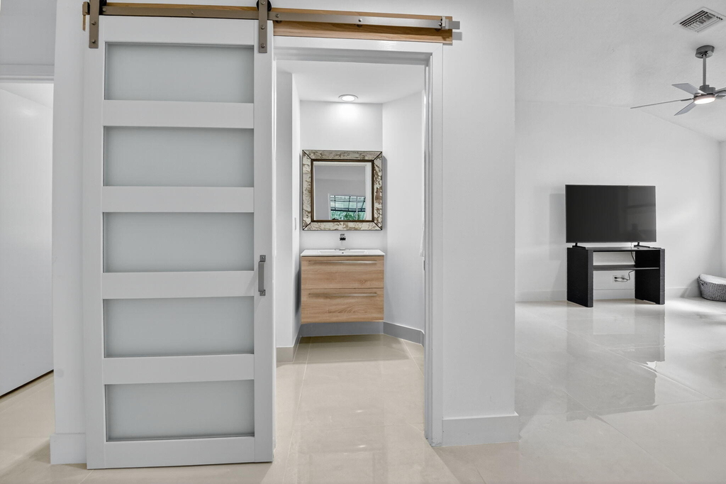 2218 Nw 52nd Street - Photo 11
