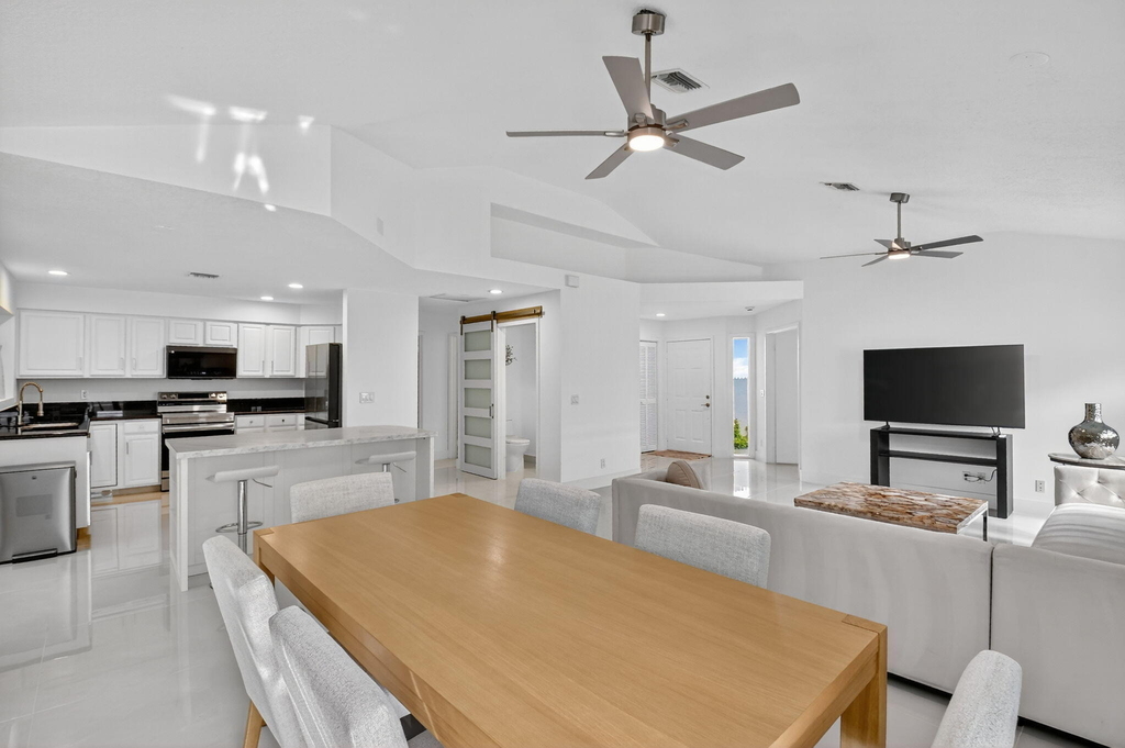 2218 Nw 52nd Street - Photo 6
