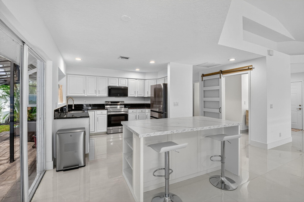 2218 Nw 52nd Street - Photo 8