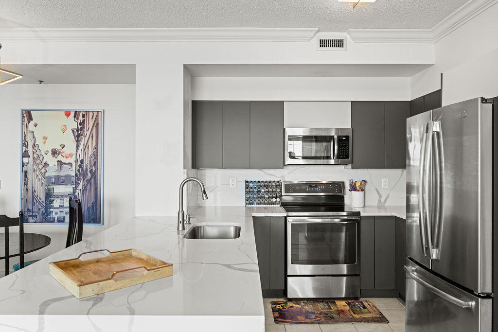 616 Clearwater Park Road - Photo 15