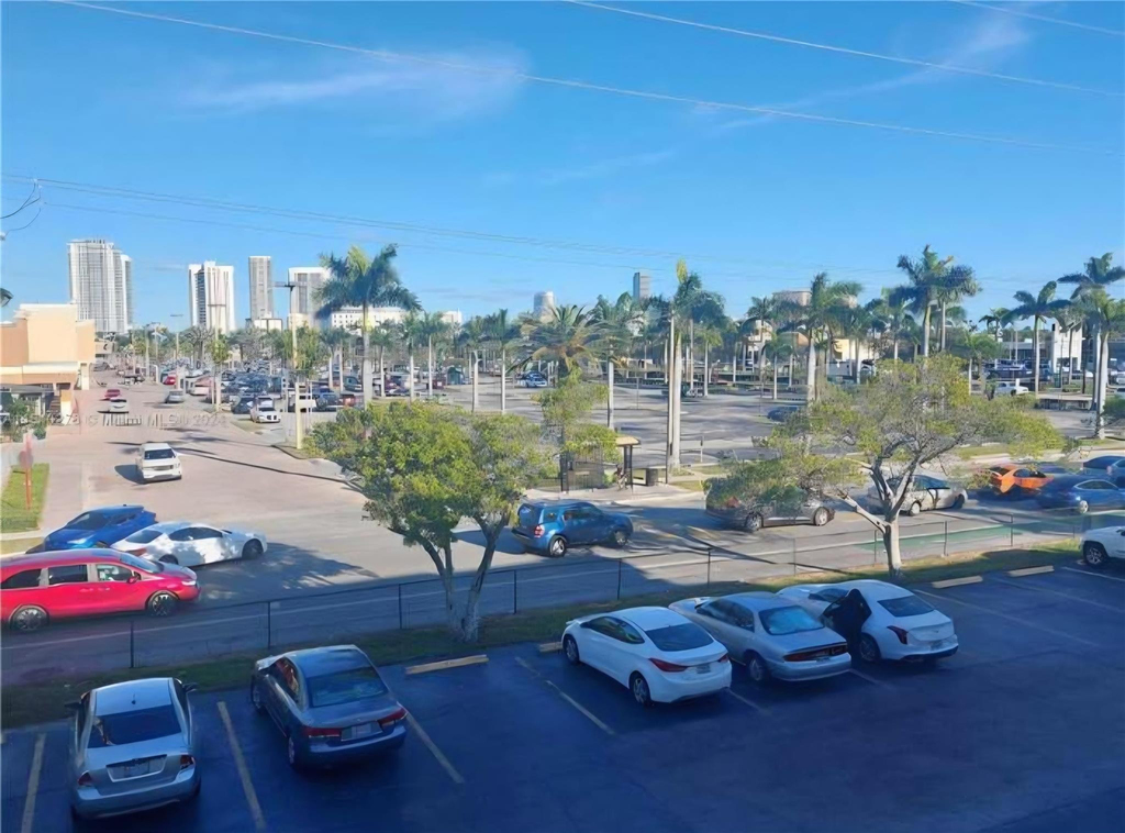1333 E Hallandale Beach Boulevard - Photo 3