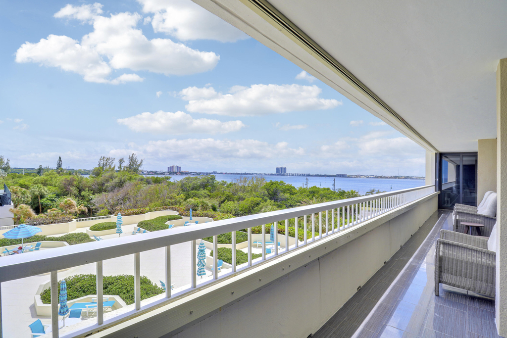 5280 N Ocean Drive - Photo 1