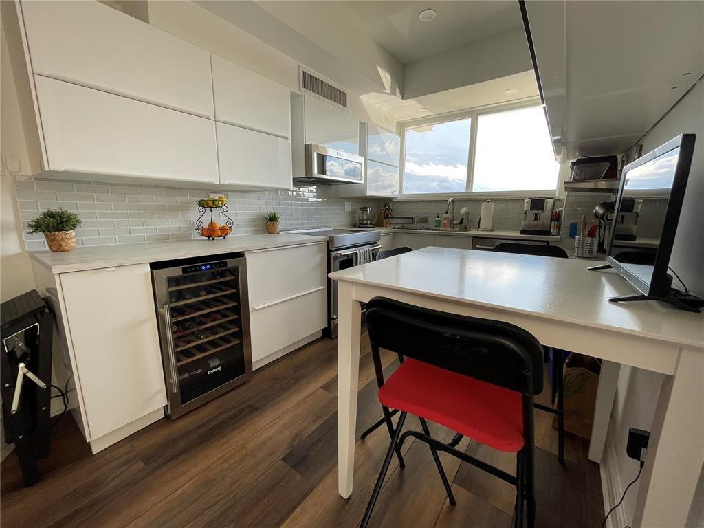 333 Sunset Drive - Photo 9