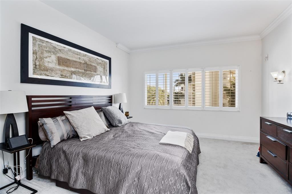 333 Sunset Drive - Photo 11