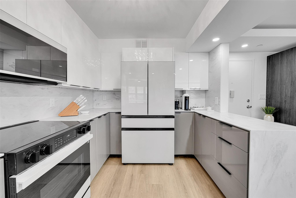 405 N Ocean Boulevard - Photo 11