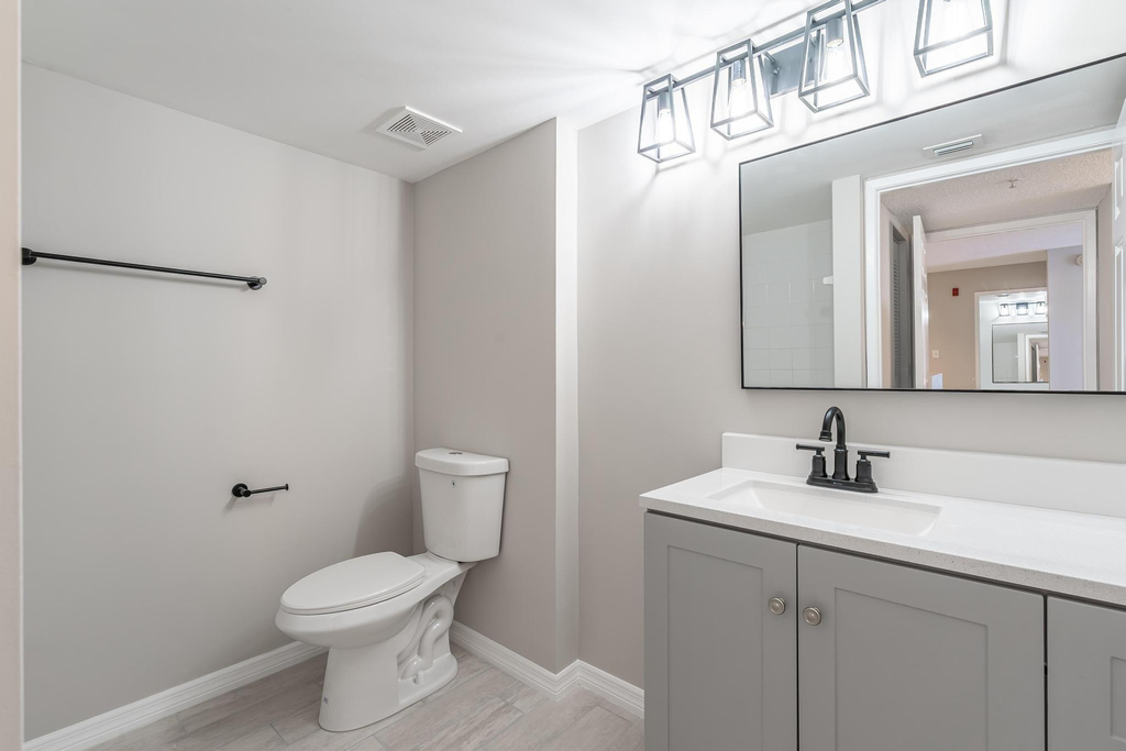 2600 S University Drive - Photo 15