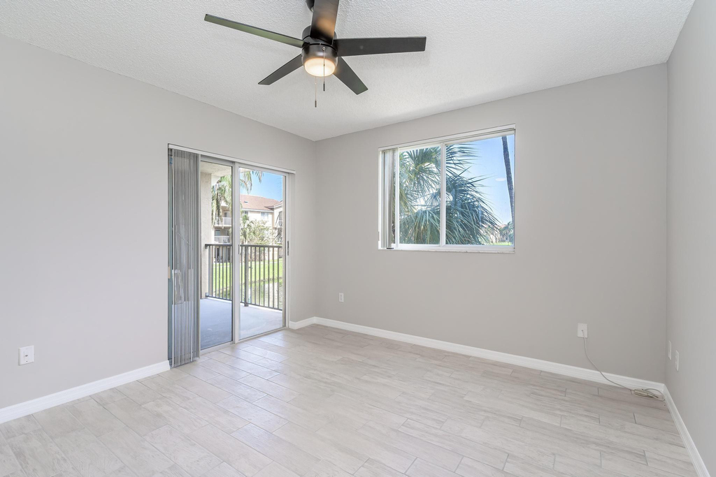 2600 S University Drive - Photo 10