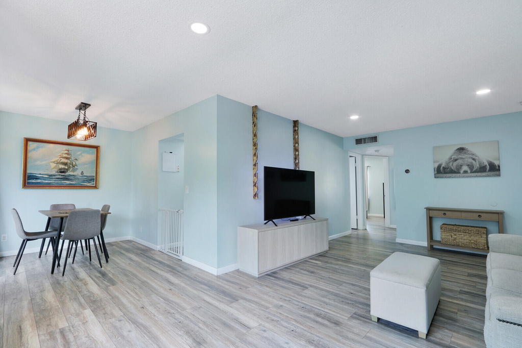 312 Southwind Drive - Photo 3